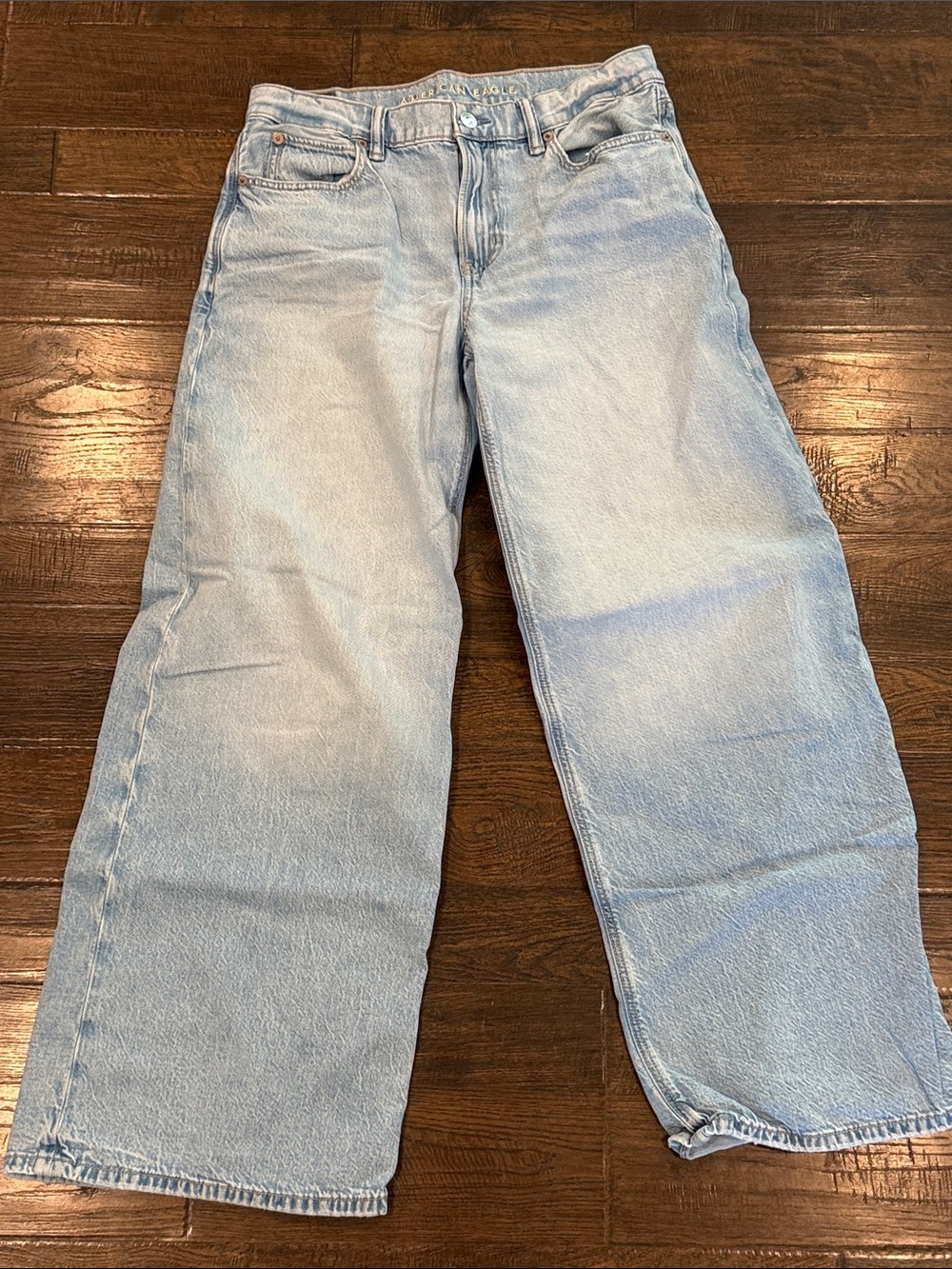 American Eagle Outfitters Light Wash Wide-Leg Jeans